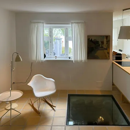 Hébergement de vacances Town House With Sea View In Historic *