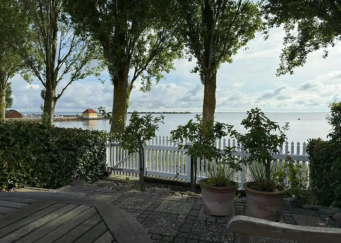 Town House With Sea View In Historic * Ærøskøbing