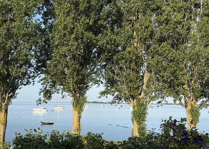 度假居 Town House With Sea View In Historic *